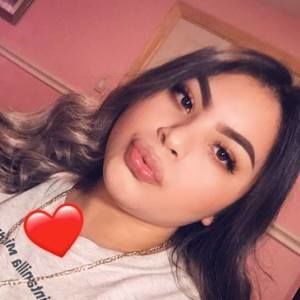 Meet your Posher, Fatima